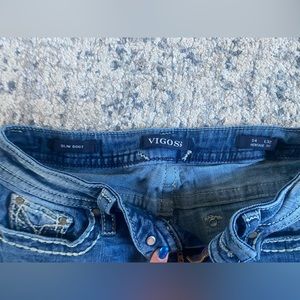 Women’s size 4 vigoss jeans L32